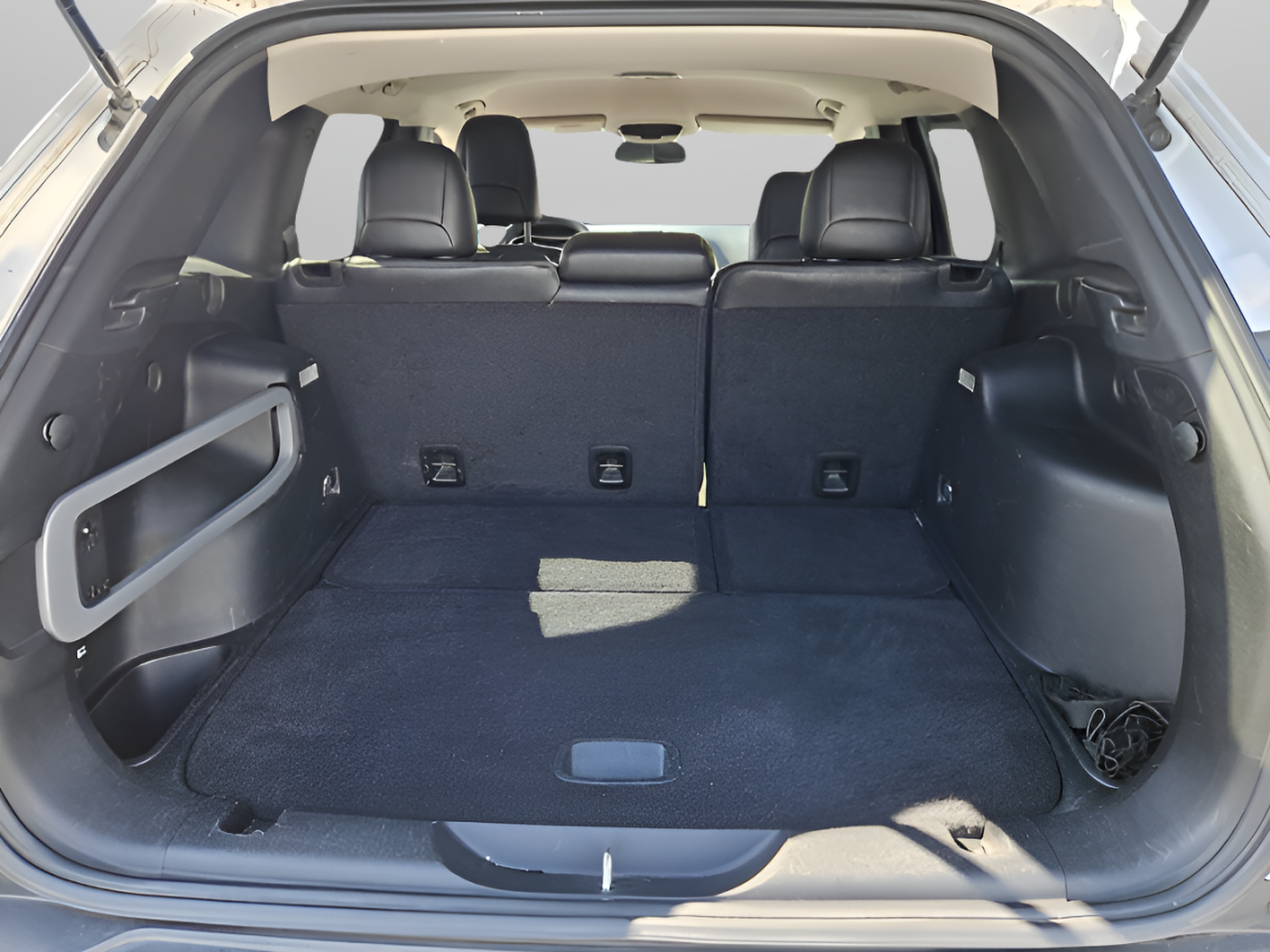 Used 2014 Jeep Cherokee Limited w/ Trailer Tow Group FWD image 24