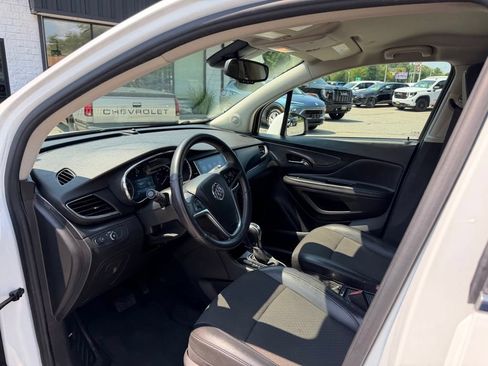 Used 2020 Buick Encore Preferred w/ Safety Package AWD/4WD image 13