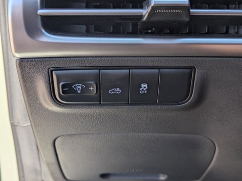 Used 2025 Hyundai Santa Cruz SEL image 30