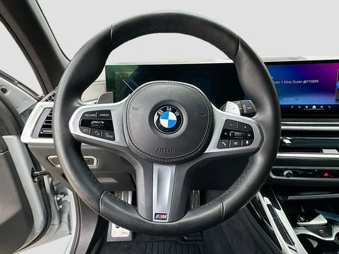 Certified 2024 BMW X7 xDrive40i w/ M Sport Package AWD/4WD image 11