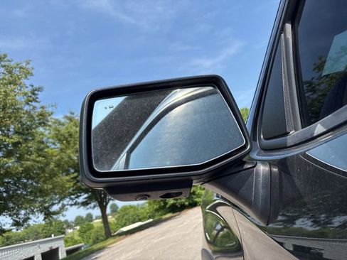 Used 2023 Chevrolet Silverado 1500 ZR2 image 11