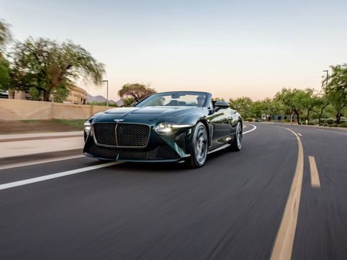 Used 2022 Bentley Other Bentley Models image 10