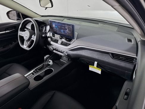 New 2026 Nissan Altima 2.5 SR AWD/4WD image 23