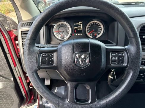 Used 2018 RAM 1500 Express image 39