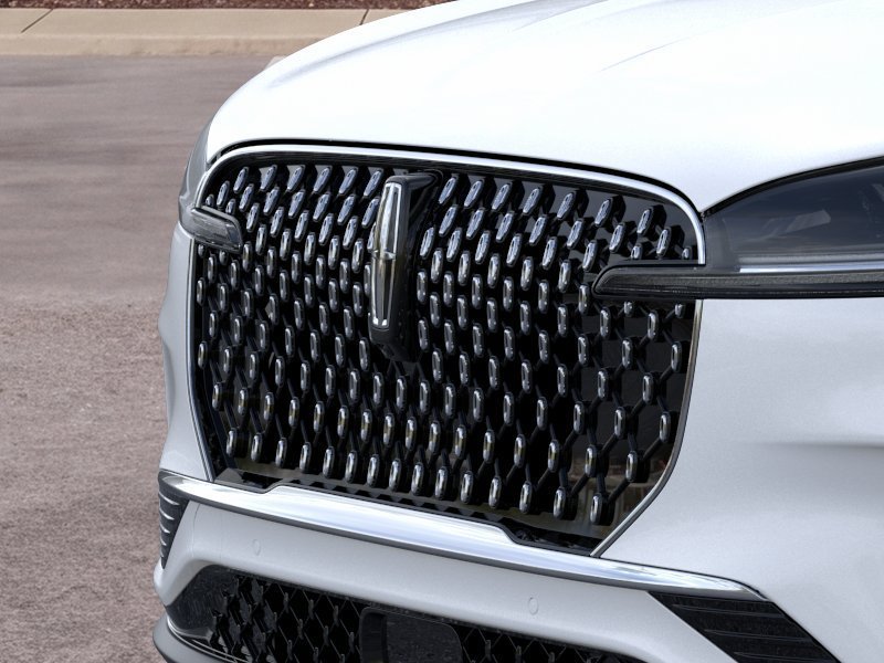 Used 2026 Lincoln Aviator AWD image 17