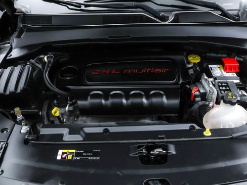 Used 2022 Jeep Compass Latitude w/ Convenience Group image 38