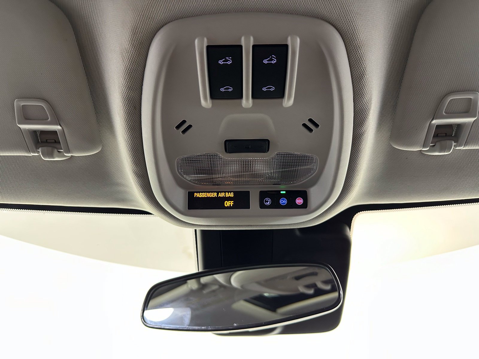 Used 2025 Chevrolet Trax ACTIV w/ Sunroof Package FWD image 31