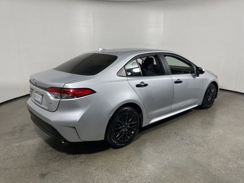 Used 2023 Toyota Corolla LE FWD image 3