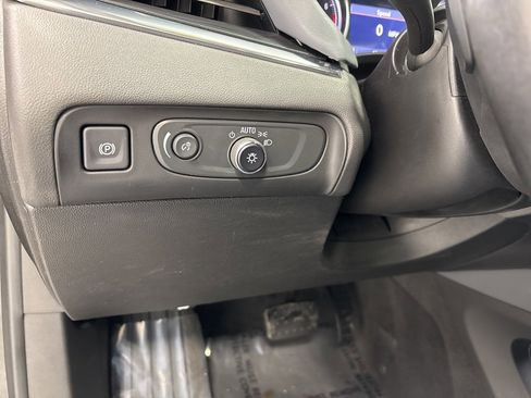 Used 2020 Buick Enclave Essence w/ Sport Touring Edition image 26