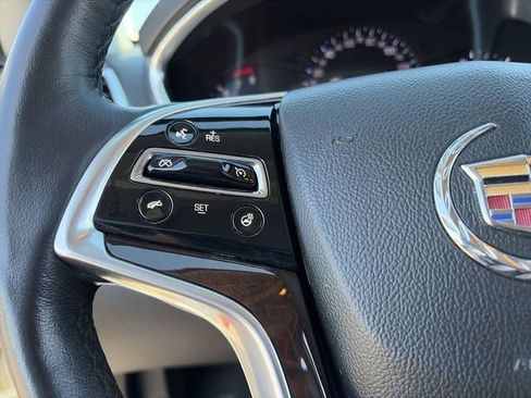 Used 2013 Cadillac SRX Luxury image 22