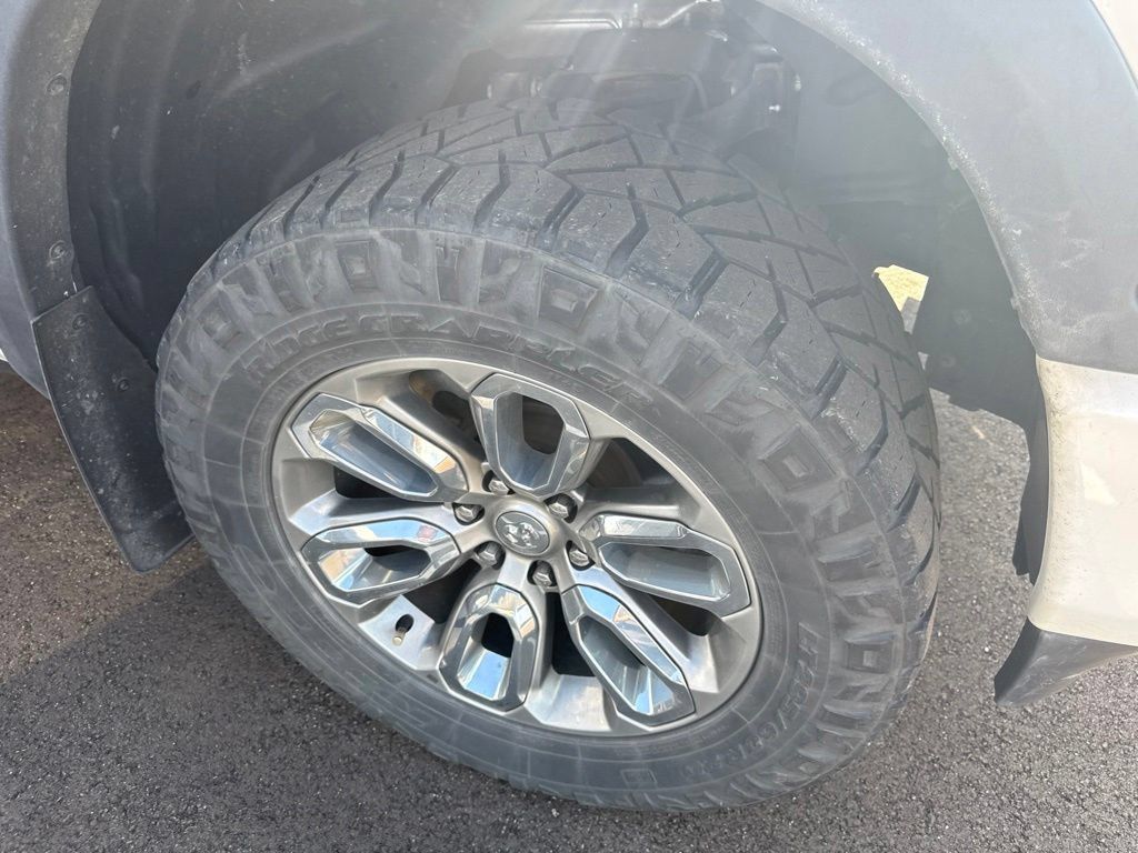 Used 2021 RAM 1500 Laramie AWD/4WD image 16