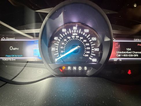 Used 2019 Ford Edge SEL w/ Equipment Group 201A AWD/4WD image 12
