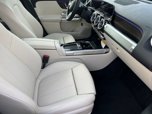 New 2026 Mercedes-Benz GLB 250 4MATIC image 16