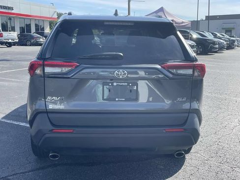 Used 2024 Toyota RAV4 XLE FWD image 8