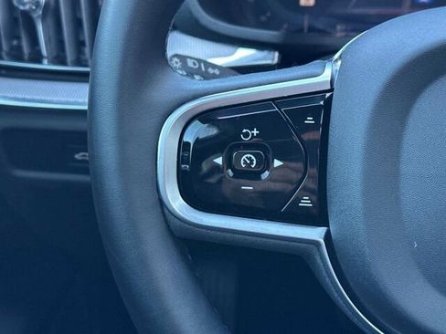 Used 2024 Volvo S60 B5 Plus image 29