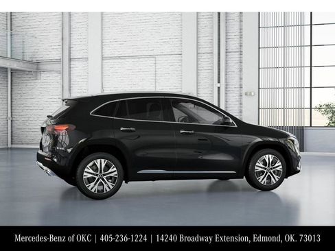 Used 2025 Mercedes-Benz GLA 250 4MATIC image 18