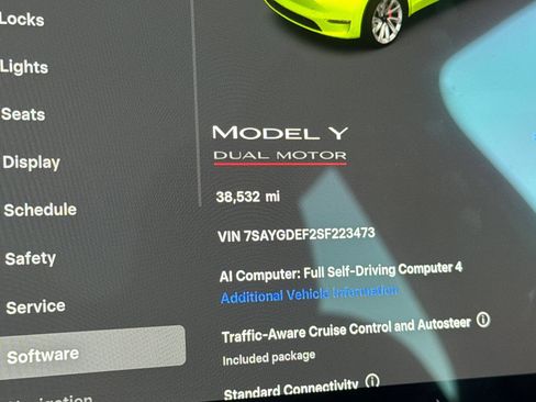 Used 2025 Tesla Model Y Performance AWD/4WD image 3