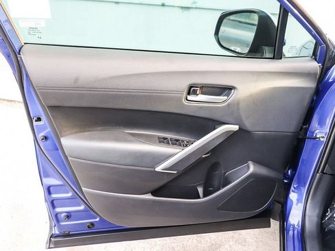 Used 2022 Toyota Corolla Cross XLE FWD image 23
