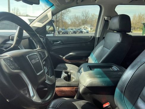 Used 2019 GMC Yukon XL SLT AWD/4WD image 11