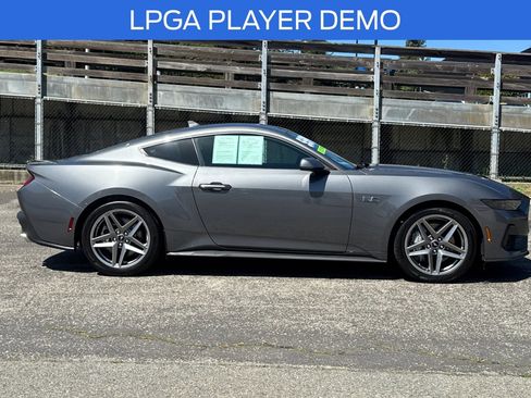 Used 2026 Ford Mustang GT Premium RWD image 3