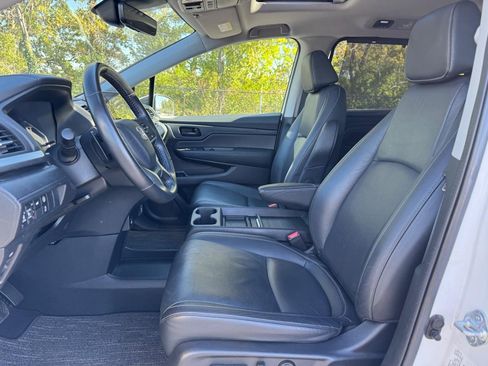 Used 2023 Honda Odyssey EX-L image 18