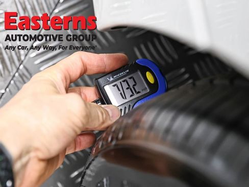 Used 2024 BMW 430i Convertible w/ M Sport Package image 24