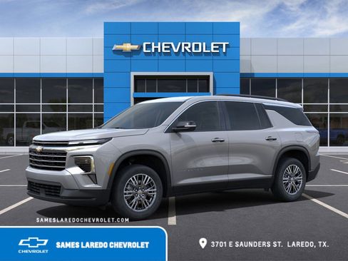 New 2025 Chevrolet Traverse LT w/ Driver Confidence Package image 2