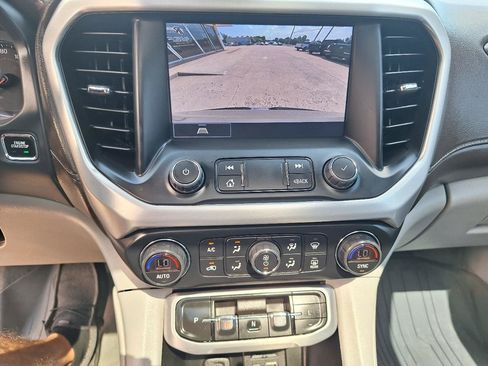 Used 2023 GMC Acadia SLT w/ Preferred Package AWD/4WD image 17