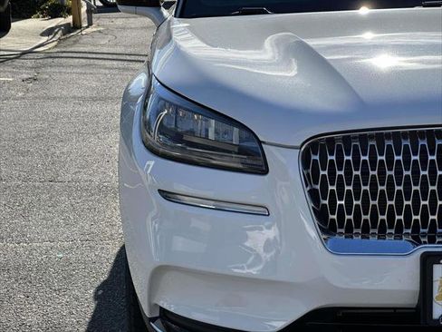 Used 2022 Lincoln Corsair Reserve w/ Elements Package image 8