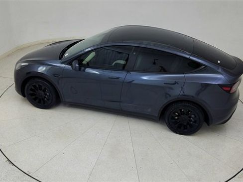 Used 2024 Tesla Model Y 2WD image 78