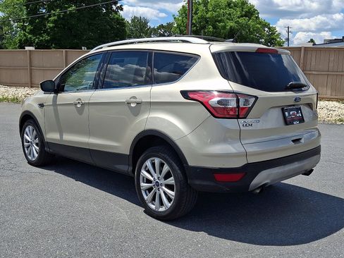 Used 2017 Ford Escape Titanium w/ Equipment Group 301A AWD/4WD image 8