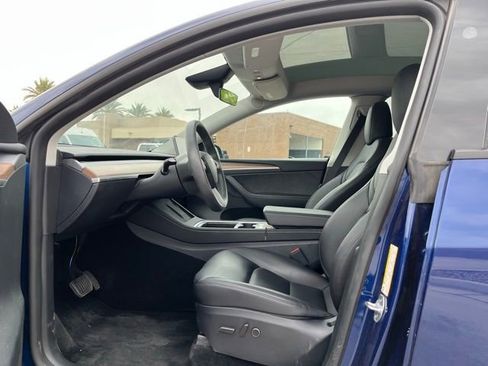 Used 2024 Tesla Model Y Long Range image 15