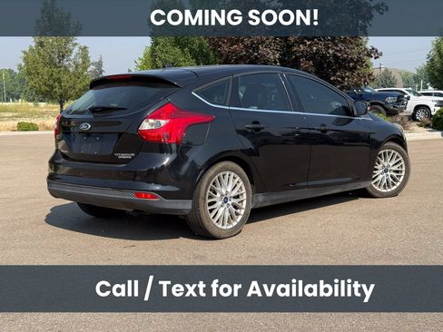 Used 2014 Ford Focus Titanium FWD image 6