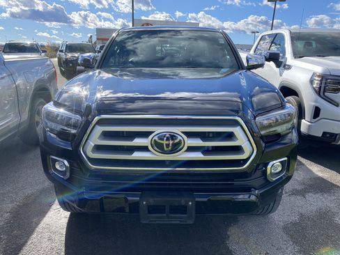 Used 2023 Toyota Tacoma Limited image 3