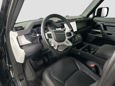 Certified 2023 Land Rover Defender 130 SE image 9