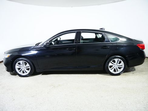 Used 2018 Honda Accord LX image 4
