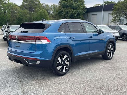 Used 2025 Volkswagen Atlas Cross Sport SE image 6