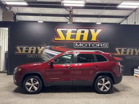 Used 2020 Jeep Cherokee Limited AWD/4WD image 3