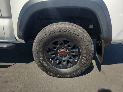 Certified 2019 Toyota Tacoma TRD Pro AWD/4WD image 10