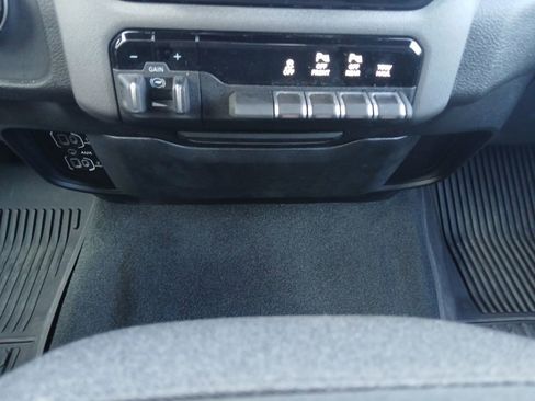 Used 2025 RAM 1500 Lone Star image 26