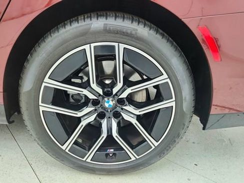 Used 2025 BMW 740i image 65