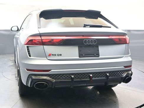 Used 2025 Audi RS Q8 performance w/ RS Design Package - Red image 4