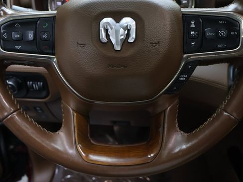 Used 2019 RAM 1500 Laramie Longhorn image 20