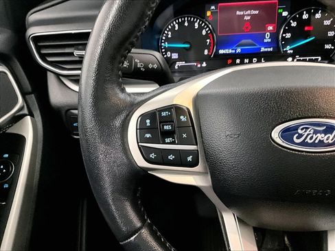 Used 2021 Ford Explorer XLT w/ Equipment Group 202A AWD/4WD image 24