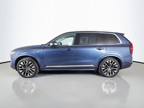 Certified 2026 Volvo XC90 T8 Ultra w/ Protection Package Premier AWD/4WD image 4
