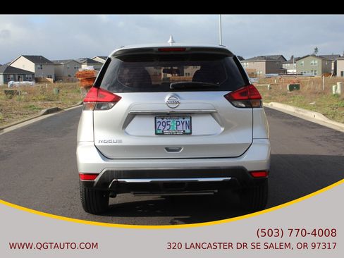 Used 2017 Nissan Rogue S FWD image 4