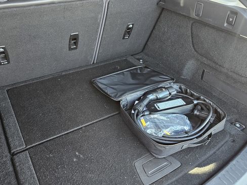 Used 2020 Jaguar I-PACE S image 20