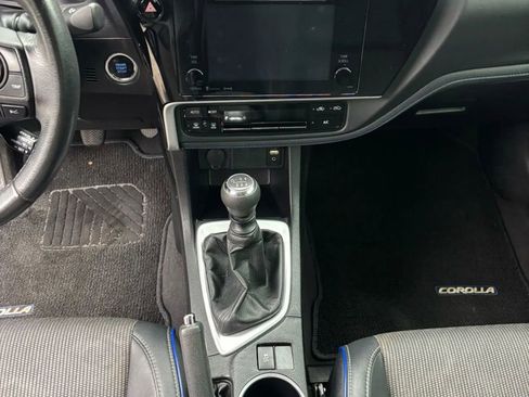 Used 2019 Toyota Corolla SE image 10