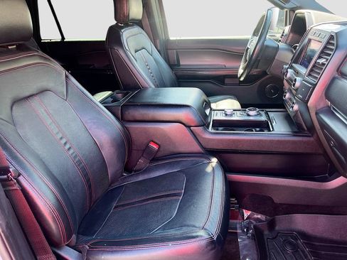 Used 2020 Ford Expedition Limited w/ Equipment Group 303A AWD/4WD image 31