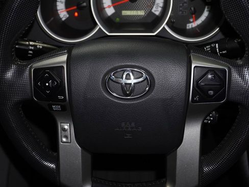 Used 2015 Toyota Tacoma 4x4 Access Cab V6 w/ TRD Sport Package image 14